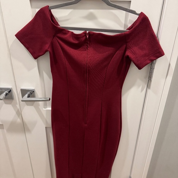 Asos, Burgundy, Midi Length Dress, Off Shoulders, Size US 6 - Picture 3 of 3